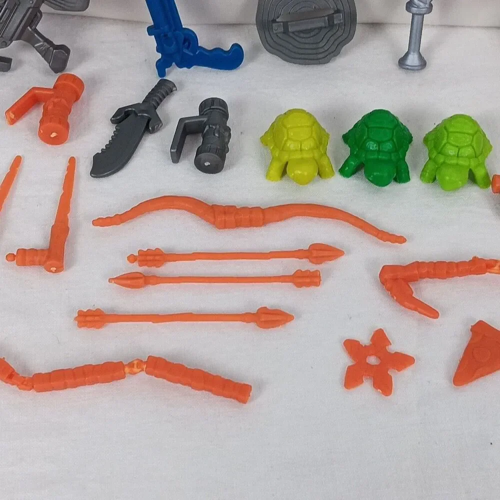Teenage Mutant Ninja Turtles Weapons Tongue Gun Bat Mini Turtles Harpoon Bat